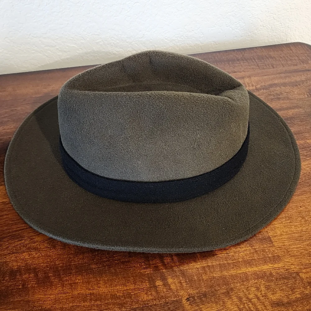 Torrid‎ hat med/LG